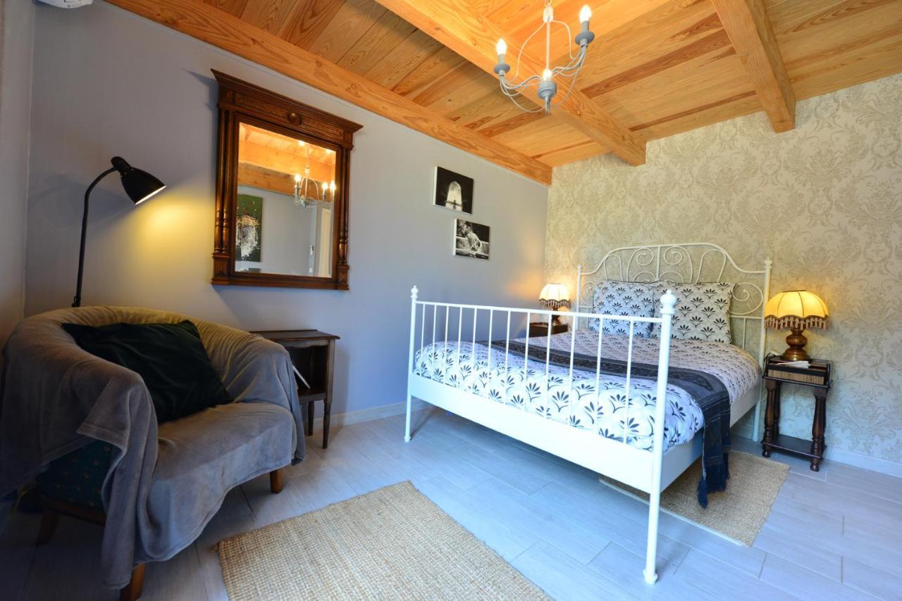 Chez Pique-Fesse Chambre D'Hote Saint-Martin-L'ars Kültér fotó